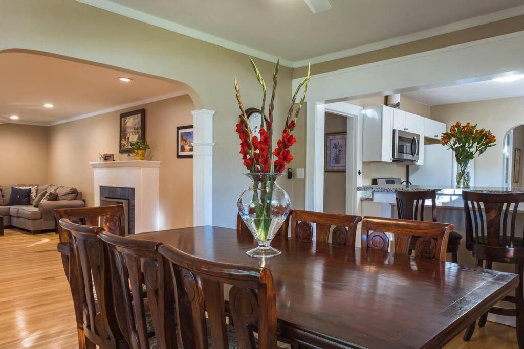 Lovely House Near Downtown, Home Away From Home! 奇科 外观 照片